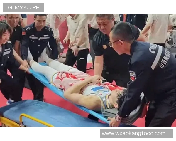 首钢官方宣布曾凡博因腰椎骨折赛季报销恢复期预计两个月